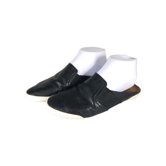 Frye Shoes - Frye women's Melanie US 7M Black Leather Slip On Flat Mules Sneakers Shoes